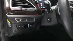 2021 Genesis G90 3.8 AWD, синий — фото 17