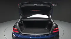 2021 Genesis G90 3.8 AWD, синий — фото 20