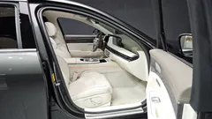 2023 Genesis G90 Gasoline 3.5 Turbo AWD — фото 18