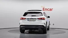 2023 Mercedes-Benz GLA-Class GLA250 4MATIC — фото 4