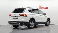 2023 Volkswagen Tiguan 2.0 TSI Prestige — фото 2