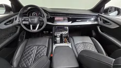 2022 Audi Q8 55 TFSI Quattro Premium — фото 7