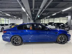2022 BMW M5 M5 Sedan Competition, синий — фото 2