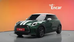 2022 Mini Cooper Classic — фото 1