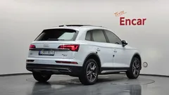 2022 Audi Q5 40 TDI Quattro — фото 2