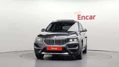 2022 BMW X1 xDrive 20i xLine — фото 3