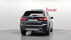 2022 BMW X1 xDrive 20i xLine — фото 4