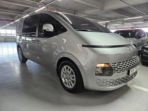 2022 Hyundai Staria Cargo 5-Seater