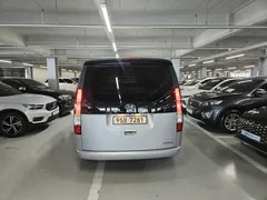 2022 Hyundai Staria Cargo 5-Seater — фото 4