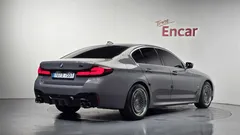 2022 BMW 5-Series 520i M Sport — фото 2