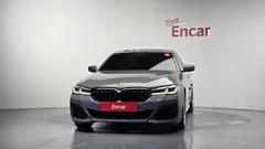 2022 BMW 5-Series 520i M Sport — фото 3