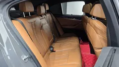 2022 BMW 5-Series 520i M Sport — фото 11