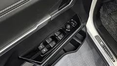 2023 KG_Mobility_Ssangyong Torres Gasoline 1.5 2WD — фото 13