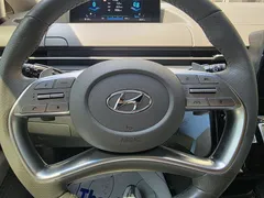 2022 Hyundai Staria Lounge 9-Seater — фото 4
