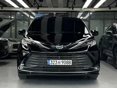 2021 Toyota Sienna 2.5 Hybrid AWD, чёрный — фото 3