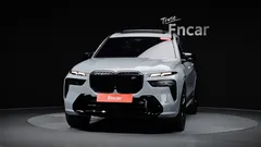 2024 BMW X7 M60i xDrive M sport 6STR, серо-серебристый — фото 3