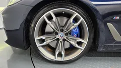 2022 BMW 5-Series M550i xDrive — фото 5