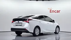 2022 Toyota Prius 1.8, белый — фото 2