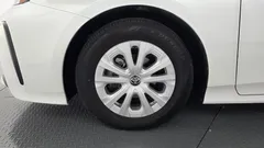 2022 Toyota Prius 1.8, белый — фото 5