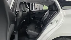 2022 Toyota Prius 1.8, белый — фото 12