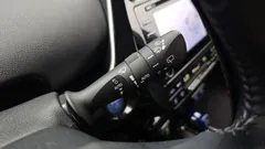 2022 Toyota Prius 1.8, белый — фото 17