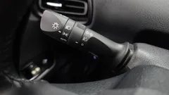 2022 Toyota Prius 1.8, белый — фото 18