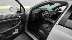 2021 Porsche Macan 2.0, белый — фото 10
