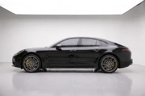 2021 Porsche Panamera 4.0 Turbo S