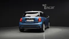 2023 Mini Cooper Classic Plus Launch Pack — фото 4