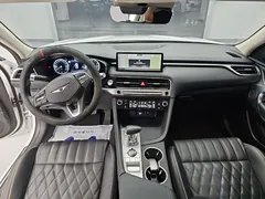 2024 Genesis G70 Gasoline 2.5T 4WD, белый — фото 7