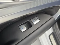 2024 Genesis G70 Gasoline 2.5T 4WD, белый — фото 18