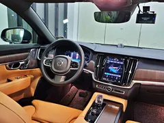 2023 Volvo S90 B5 Ultimate Bright, чёрный — фото 6