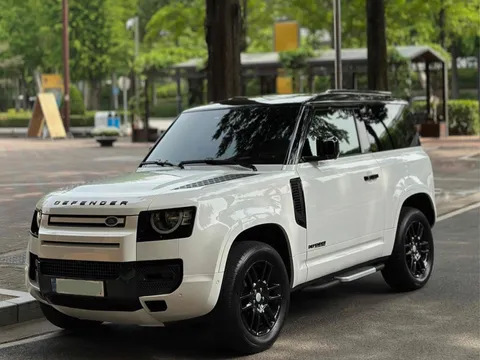 2022 Land Rover Defender 90 D250 S