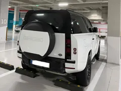 2022 Land Rover Defender 90 D250 S — фото 11