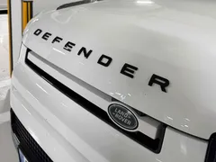 2022 Land Rover Defender 90 D250 S — фото 13
