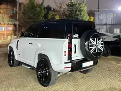 2022 Land Rover Defender 90 D250 S — фото 14