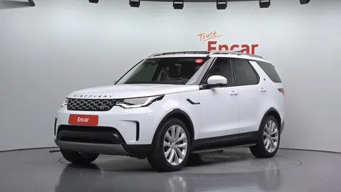 2022 Land Rover Discovery D250 SE