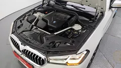 2022 BMW 5-Series 530i M Sport Package — фото 6