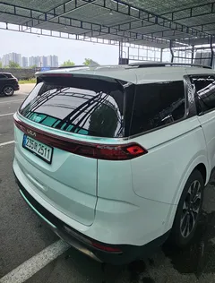 2023 Kia Carnival Diesel 7-Seater Signature — фото 2