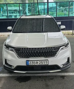2023 Kia Carnival Diesel 7-Seater Signature — фото 3