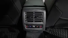 2022 Volkswagen Golf 2.0 GTI — фото 18