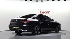 2023 BMW 7-Series 750e xDrive M Sport — фото 2