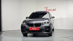 2022 BMW X1 xDrive 20i M Sport — фото 3