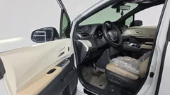 2021 Toyota Sienna 2.5 Hybrid 2WD, белый — фото 10