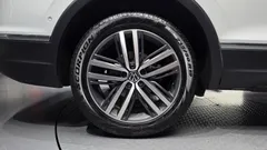 2023 Volkswagen Tiguan 2.0 TSI Prestige, белый — фото 5