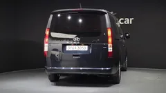 2022 Hyundai Staria 4WD Tourer 9-Seater — фото 4