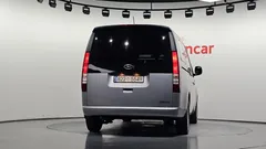 2023 Hyundai Staria Cargo 3-Seater — фото 4