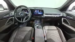 2024 BMW X1 xDrive 20i M Sport, белый — фото 7