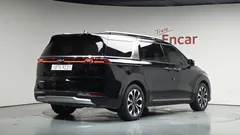 2023 Kia Carnival Diesel 9-Seater Noblesse — фото 2