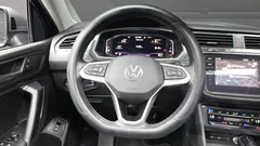 2023 Volkswagen Tiguan 2.0 TSI Prestige — фото 13